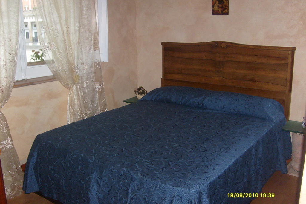 B&B Carolina Plebiscito R. Napoli Værelse billede